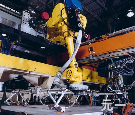 产品中心业务涵盖发那科焊接机器人智能技术高端智能装备领域的研发